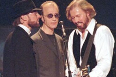 Bee Gees to get music industry honour