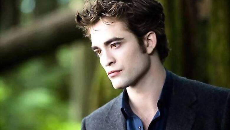 Robert Pattinson secretly visits a kids' hospital