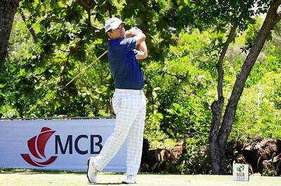 David Frost leads Toshiba Classic golf
