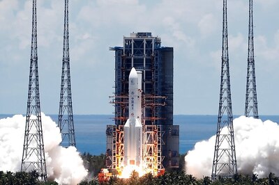 Race For the Red Planet: China Launches its First Unmanned Mission to Mars