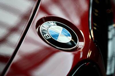 Daimler, BMW Win Approval for Car-Sharing Merger