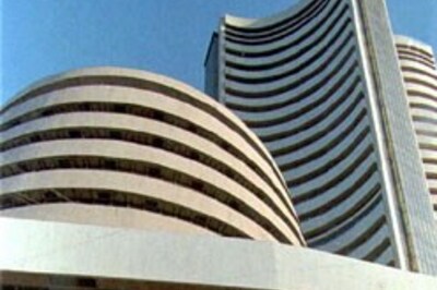 Sensex slides 157 pts on funds selling