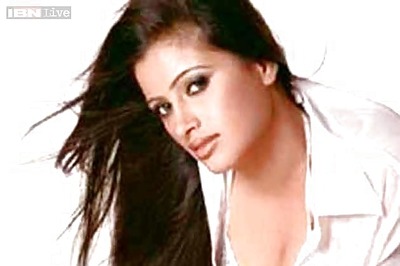 Shiv Sena MP Anandrao Adsul booked for abusing actress Navneet Kaur-Rana