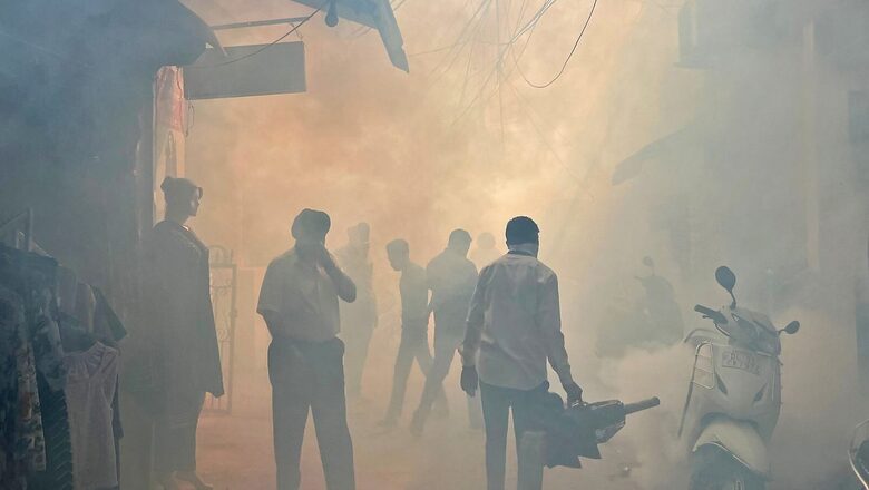 Delhi Air Becomes Unbreathable as AQI Reaches 'Severe' Mark; 24 Industrial Units Shut