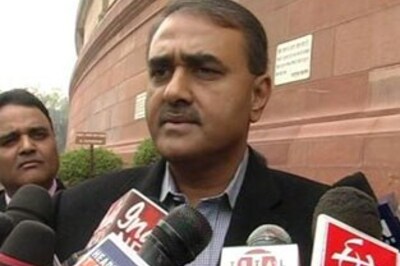 Praful Patel asks airlines to cut fares