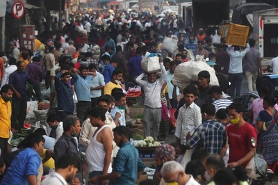 India Records 29,300 New Covid-19 Cases; Delhi Sees Lowest Rise Since Sept 1, Mortality Rate Highest in Punjab