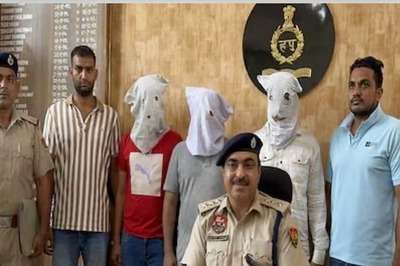 Haryana Police Stop Blue-Beacon Car, Woman's Lie on 'CM's Flying Squad' Leads to Three Arrests