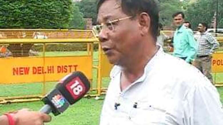 Sangma hurt in Bangladesh road accident