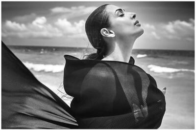 Malaika Arora Walks Into the Sea in Photo From 2001 and Fans Can't Keep Calm