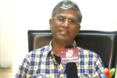 Vijay is a supertstar: Tamil director SA Chandrasekhar