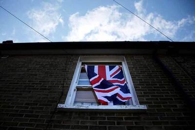 Cameron Makes Honourable Exit; His Successor Faces a Tough Task