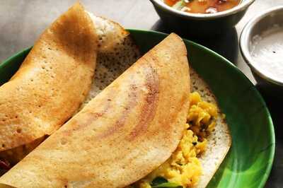 This Ghaziabad Eatery is a Hidden Gem for Dosa Lovers, Opens for Just Two Hours Daily