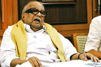DMK President Karunanidhi Admitted to Hospital in Chennai