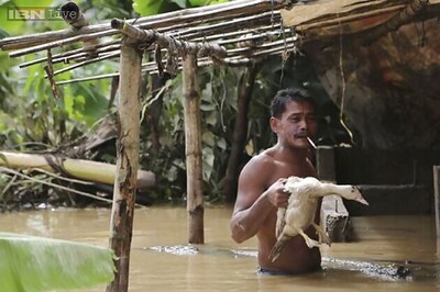 Typhoon shuts down Hong Kong with strong winds, rain