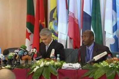 Oil at four-year lows near $40 despite OPEC cut