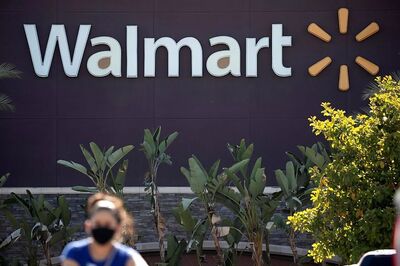 Walmart to Stop Mississippi Flag Display, Reviews Sales on Canada Website After 'All Lives Matter' Row
