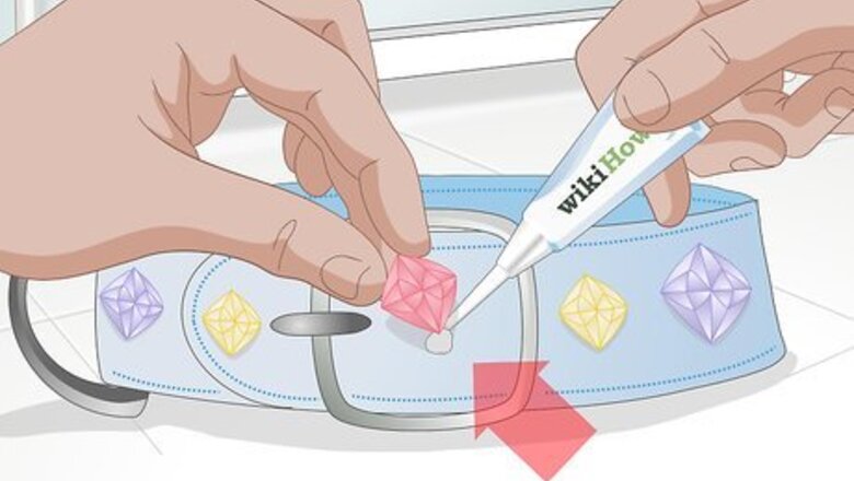 How to Decorate a Dog's Collar