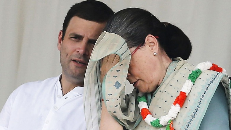 Death Knell for Congress? With Anand Sharma's Exit, Gandhis Lose Battle of Perception as Loyalists Abandon Ship