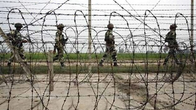 Chinese troops training Pak Army along border with India: Report