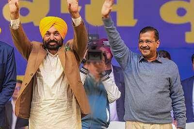 No Alliance With Congress in Punjab, AAP to Contest All 13 Lok Sabha Seats, Says Kejriwal in New Blow to INDIA