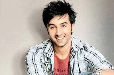 Barfi: Ranbir Kapoor turns singer with 'Fatafati'