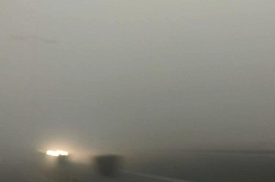 Cold morning in Delhi, 37 trains cancelled due to fog