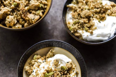 Make the Perfect Ice Cream Topping With Sesame-Oat Crumble