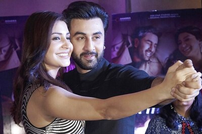 Diwali 2016: Ranbir Kapoor, Anushka Sharma Celebrate The Festival With Fans