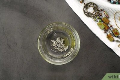 How to Clean Metal Jewelry