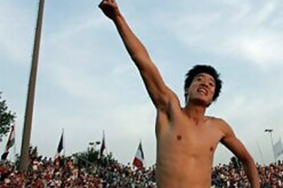 Liu breaks record, Jones on form