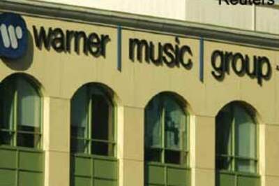Warner Music pulls videos from YouTube