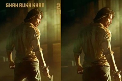 Shah Rukh Khan Unveils His 'Pathaan' Look on 30th Debut Anniversary and Fans Can't Keep Calm