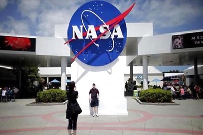 After finding water, NASA's Mars rover scouts new location