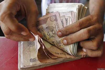 Rupee down 17 paise against dollar in early trade