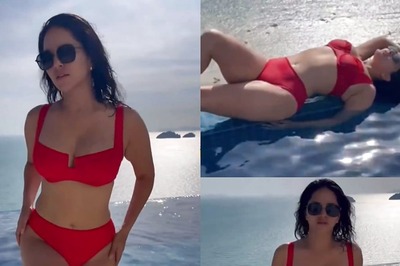 Sexy Video! Sunny Leone Slips Into Red Hot Bikini; Flaunts Her Curves, Takes a Dip in the Pool