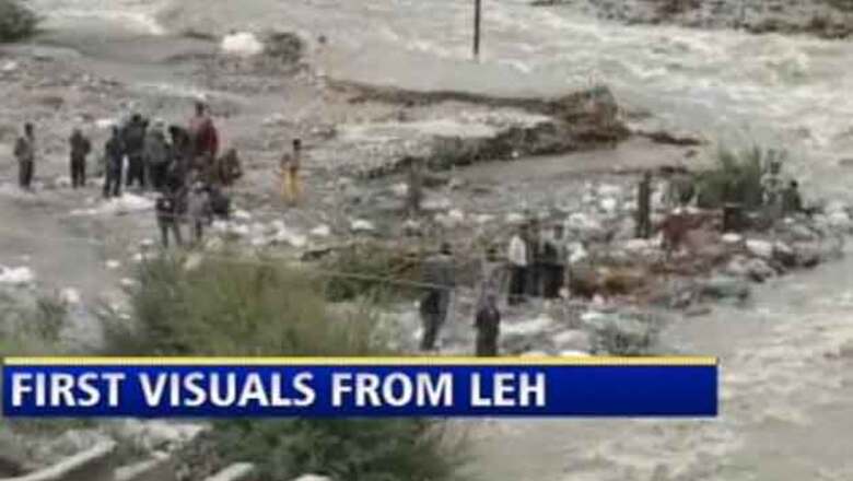 PM announces Rs 1 lakh for Leh victims' family