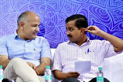 Delhi Court Issues Non-bailable Warrants Against Kejriwal, Sisodia & Yogendra Yadav