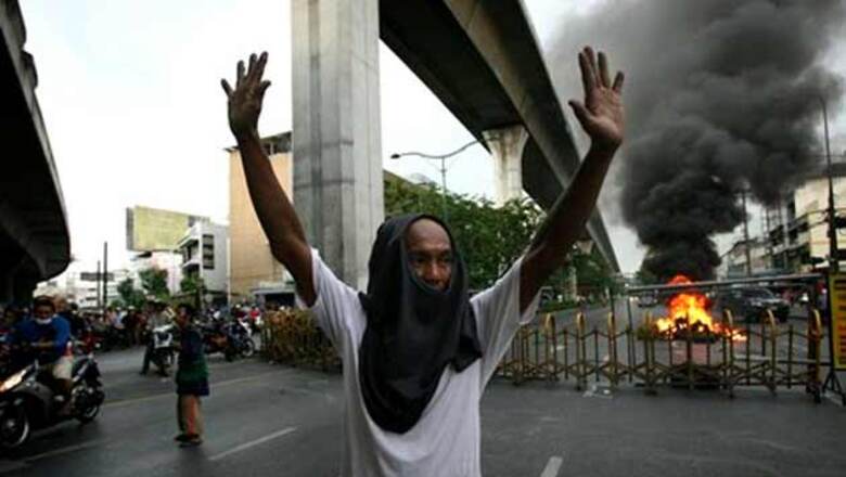 Red Shirts agree for peace talks with Thai govt