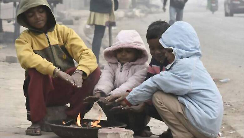 Overcast skies in Delhi, drizzle in some areas