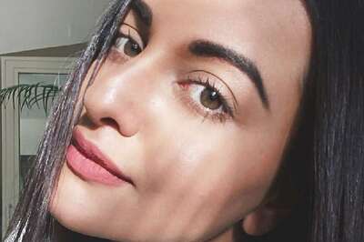 Sonakshi Sinha Posts 'Sunday Selfie' as She Doesn't Know 'What Day it is'