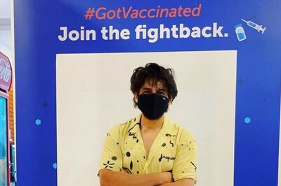 Kartik Aaryan Takes Covid-19 Vaccine, is 'Now Loading: Antibodies'