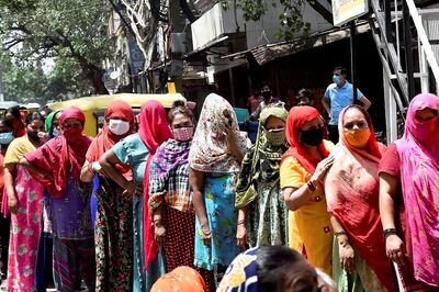 HC Asks Delhi Govt to Respond to Plea Challenging Decision to Limit Non-PDS Beneficiaries