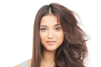 Say Goodbye To Frizzy Hair With These Expert-Suggested Tips