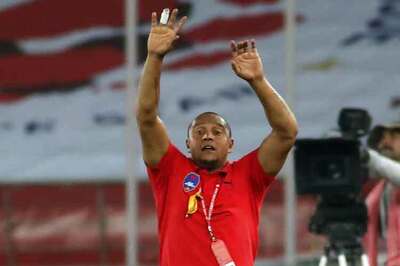 Pressure will be on Chennaiyin FC against Delhi Dynamos: Roberto Carlos