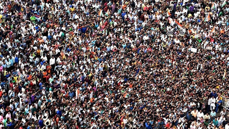 Trinamool Congress Stages Protest Rally Outside RBI