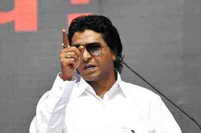 MNS activists vandalise cinema hall in Thane