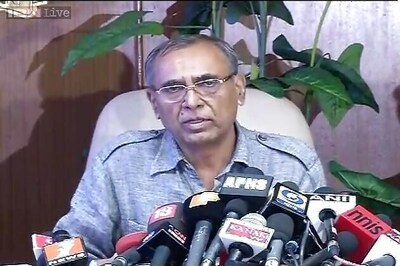 Cyclone Hudhud's intensity to prevail for six hours after landfall: IMD