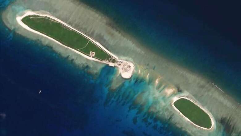 US Warships Sail Near South China Sea Islands Claimed by Beijing: Report