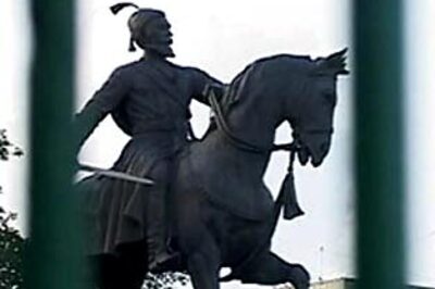 Maha govt to bring law against defaming icons