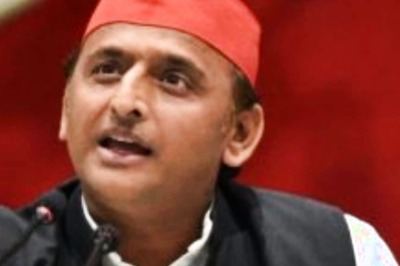 UP Polls 2022: Samajwadi Party to Begin 'Samvidhan Bachao Sankalp Yatra' from Today Across 15 districts